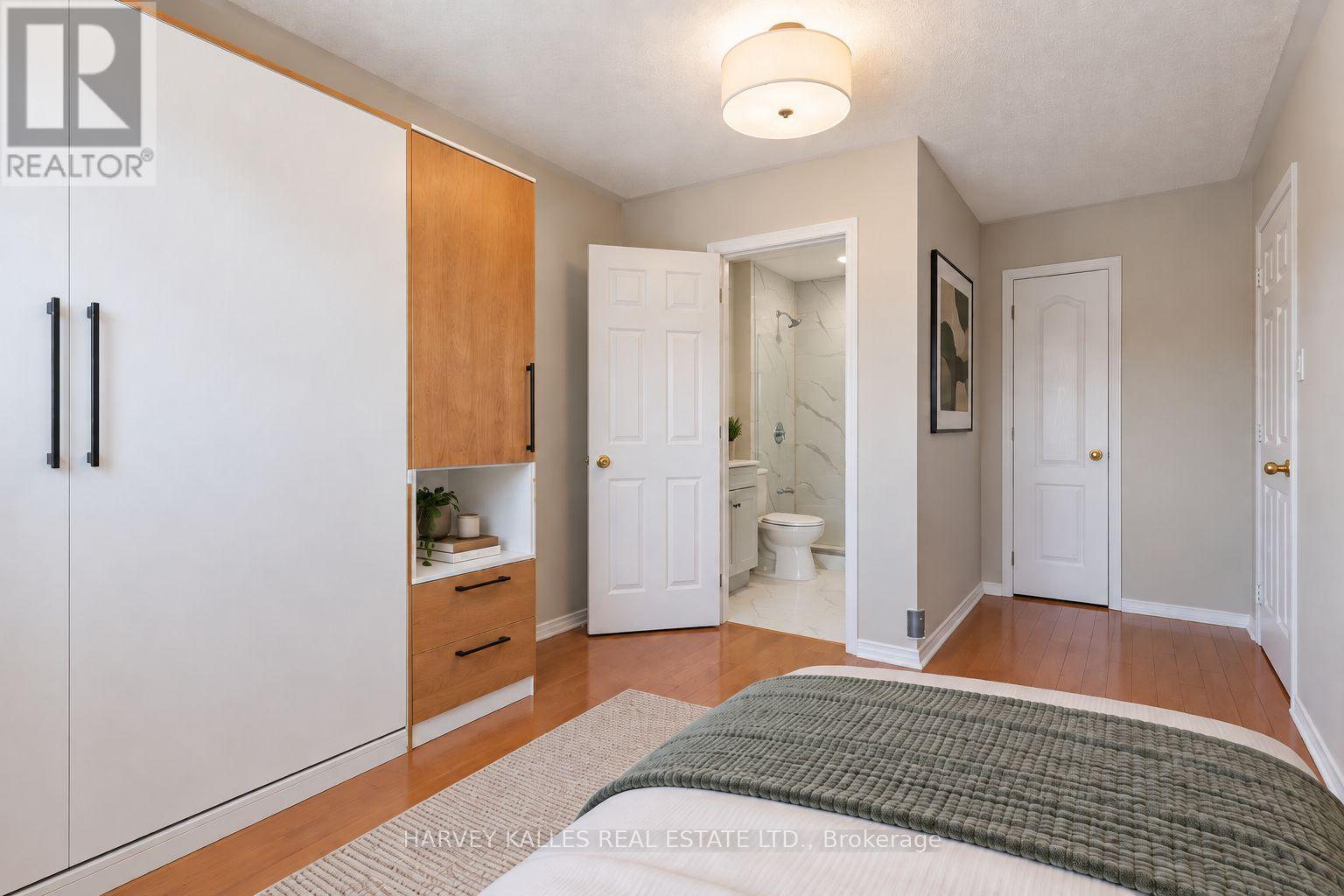 40 BLACKTHORN DRIVE