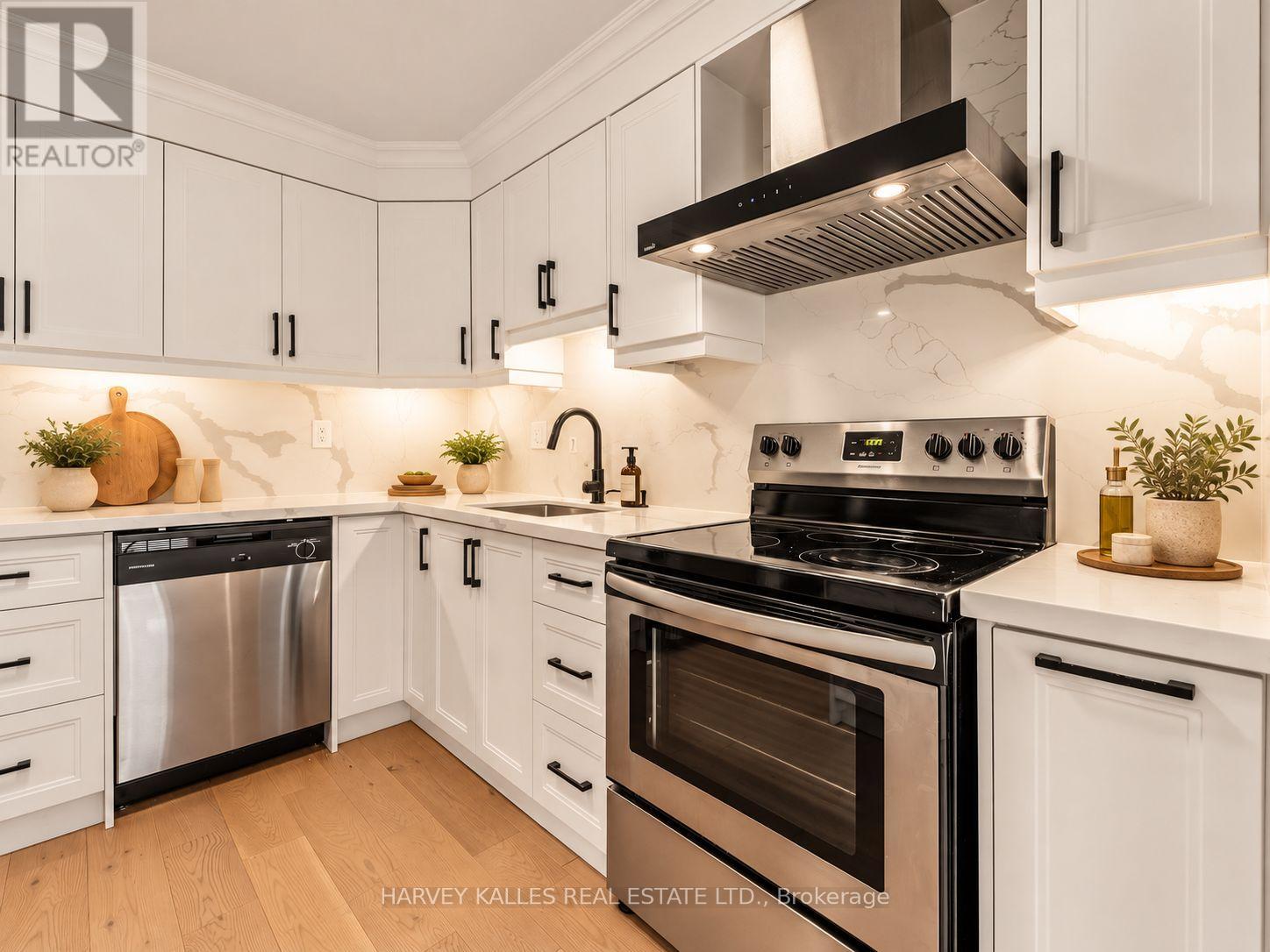 40 BLACKTHORN DRIVE