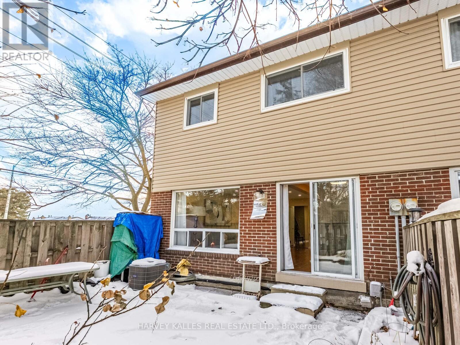 63 - 3025 CEDARGLEN GATE