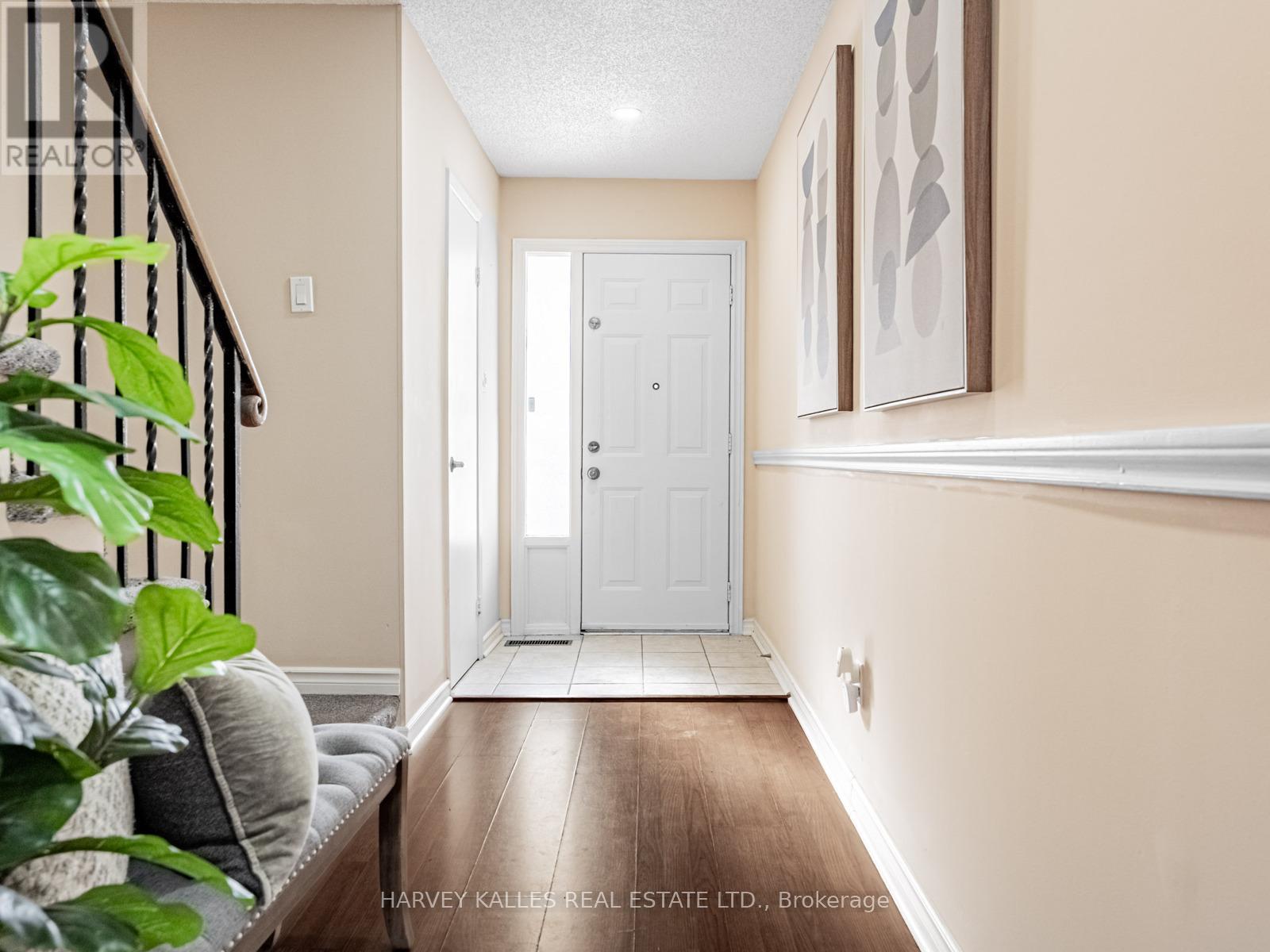 63 - 3025 CEDARGLEN GATE