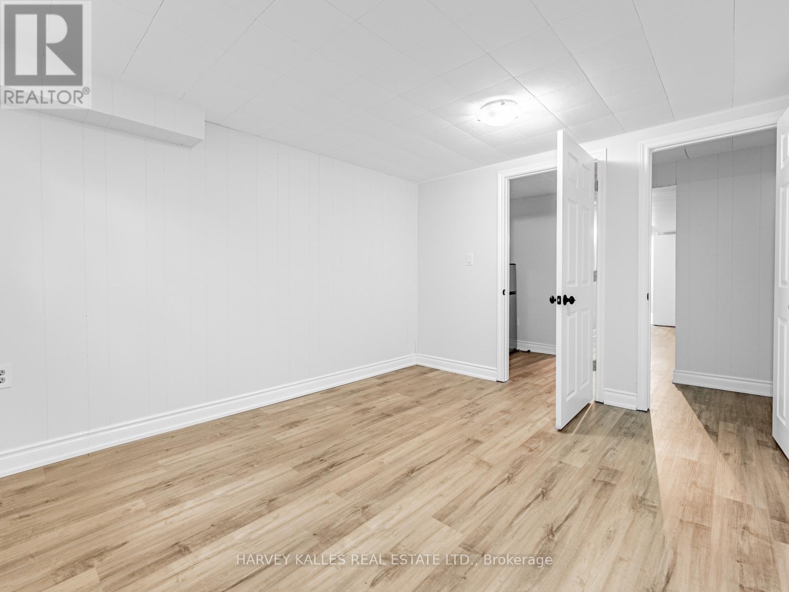 63 - 3025 CEDARGLEN GATE