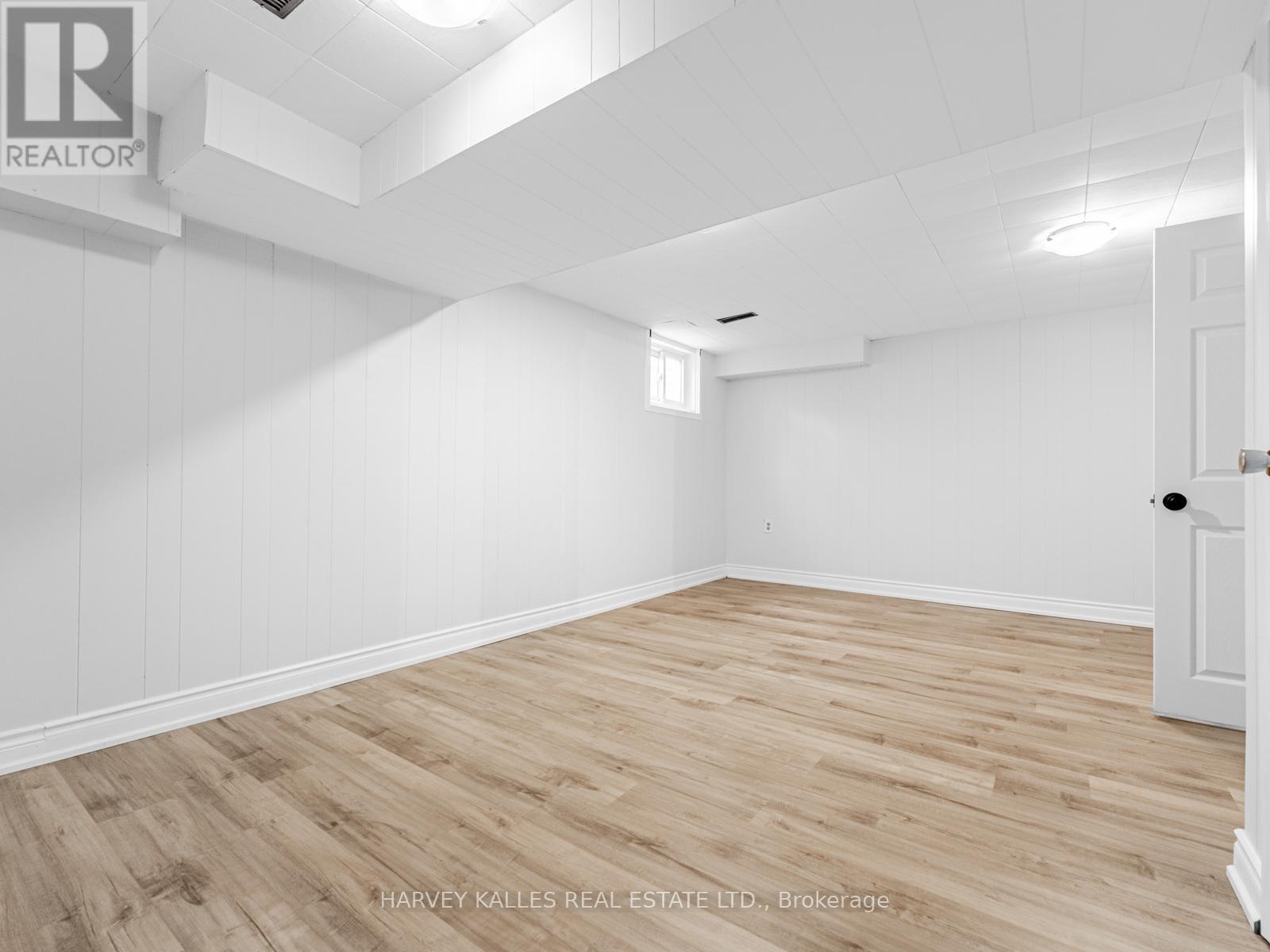 63 - 3025 CEDARGLEN GATE