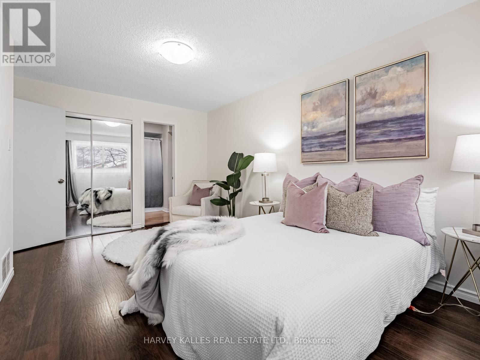 63 - 3025 CEDARGLEN GATE