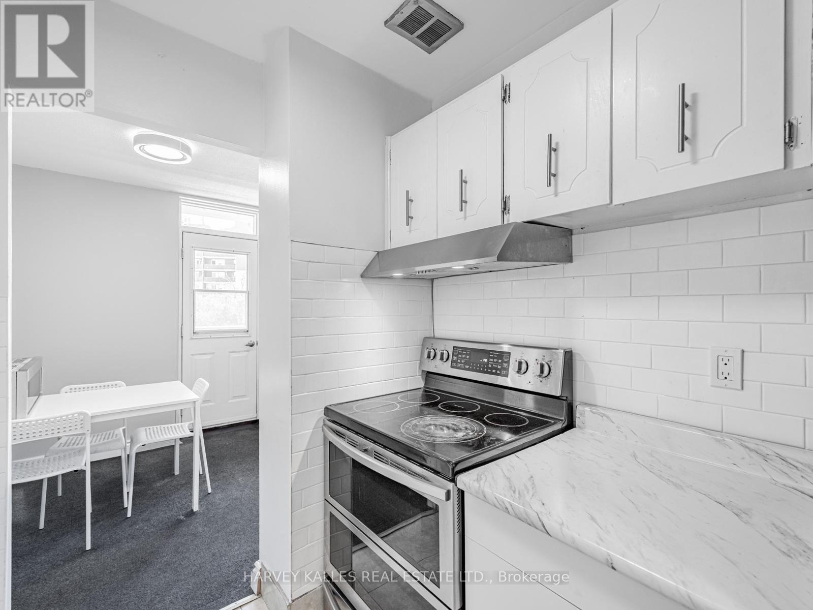 505 - 3065 QUEEN FREDERICA DRIVE