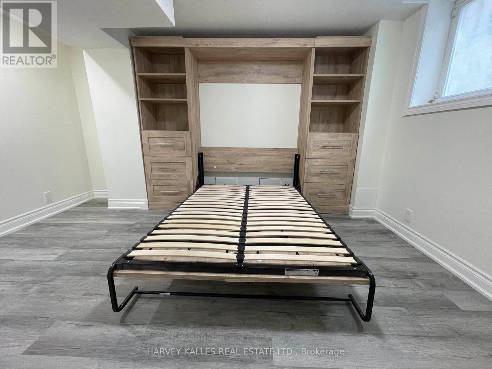 BASEMENT - 14 STABLE GATE