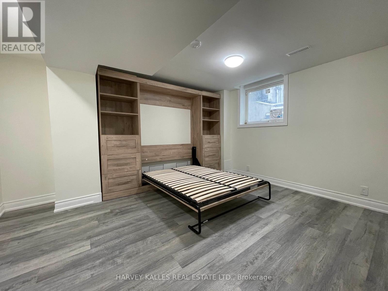 BASEMENT - 14 STABLE GATE