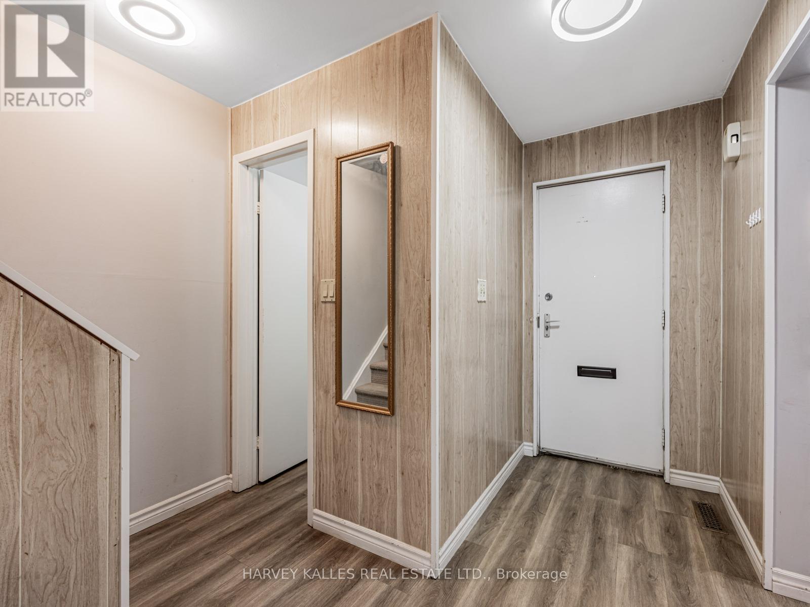 1 - 349 DRIFTWOOD AVENUE Unit: 1