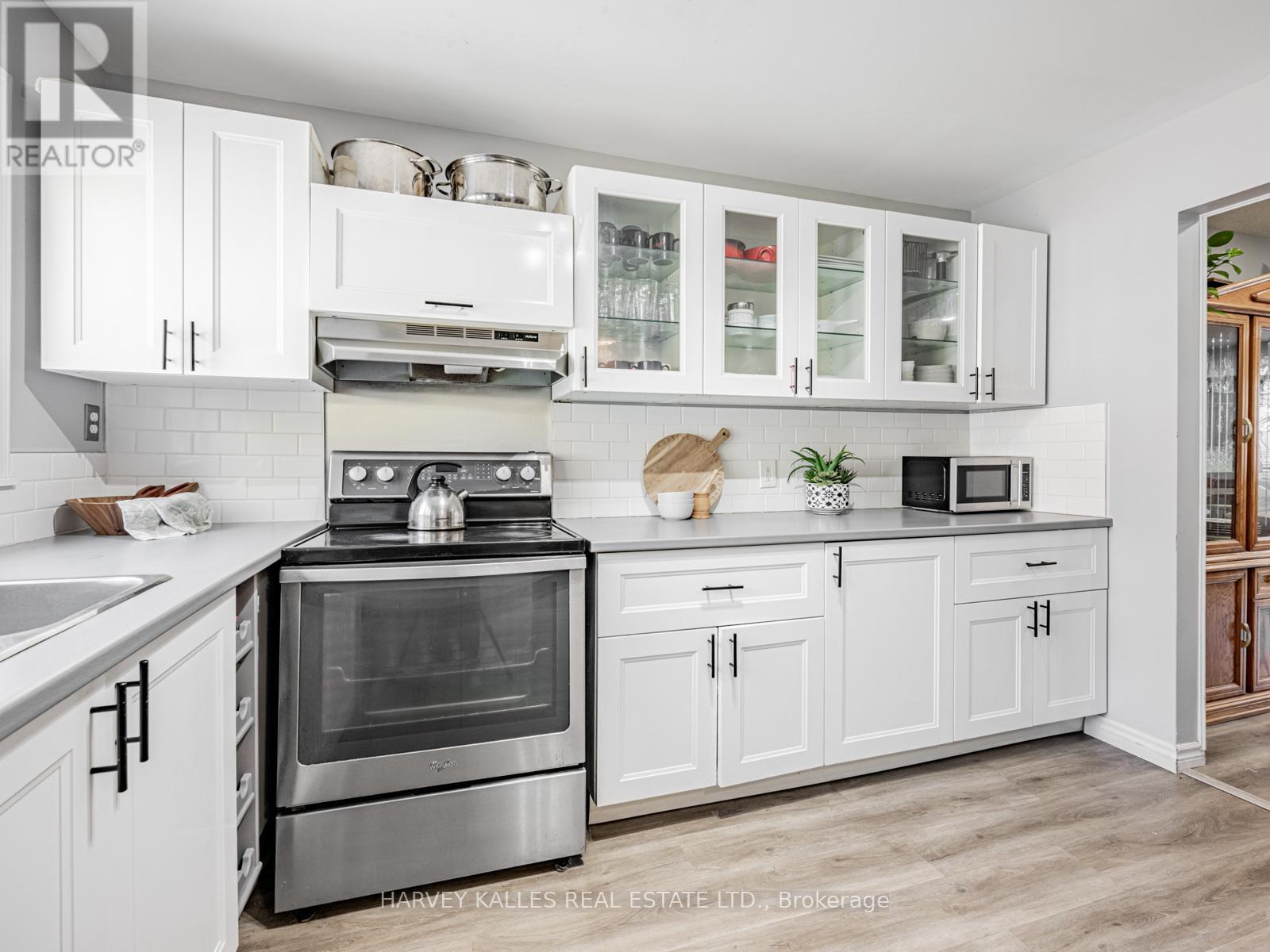 1 - 349 DRIFTWOOD AVENUE Unit: 1
