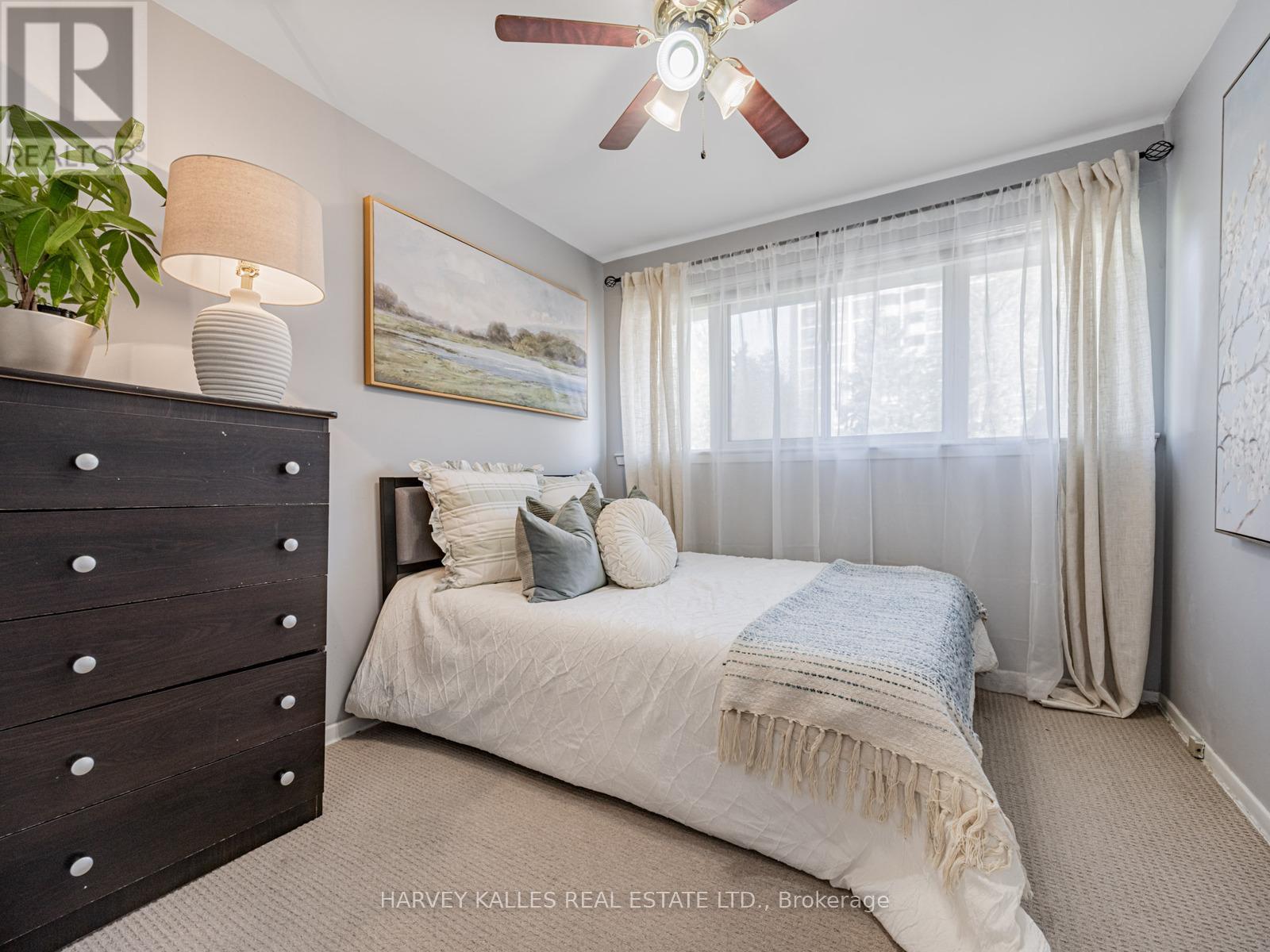 1 - 349 DRIFTWOOD AVENUE Unit: 1