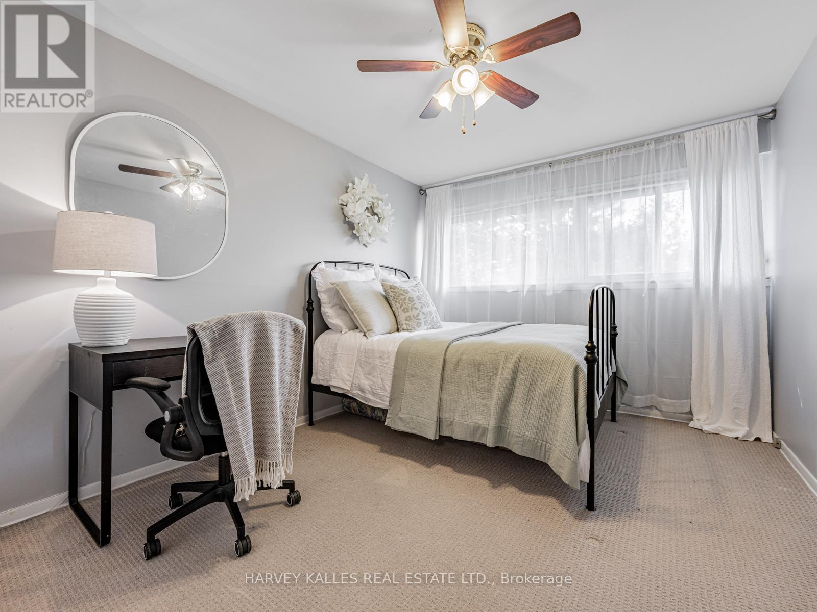 1 - 349 DRIFTWOOD AVENUE Unit: 1