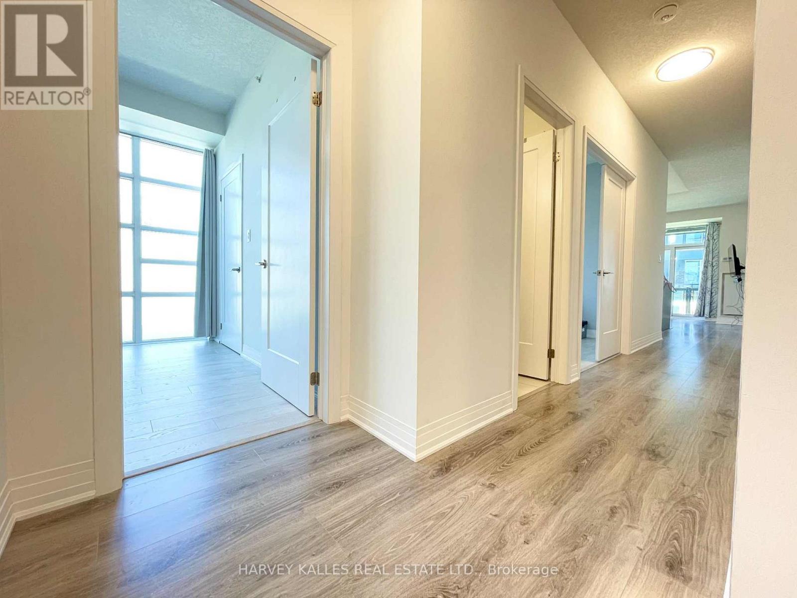 109 - 10 CONCORD PLACE