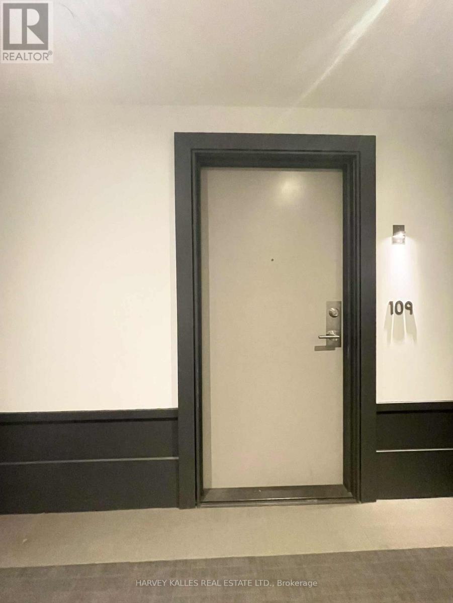 109 - 10 CONCORD PLACE