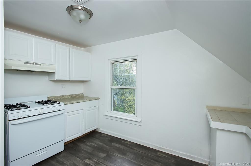 578-580 Winchester Avenue