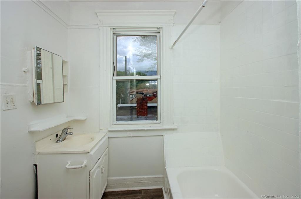 578-580 Winchester Avenue