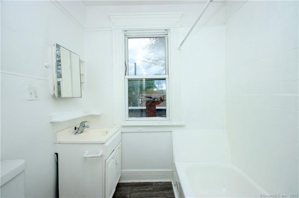 578-580 Winchester Avenue