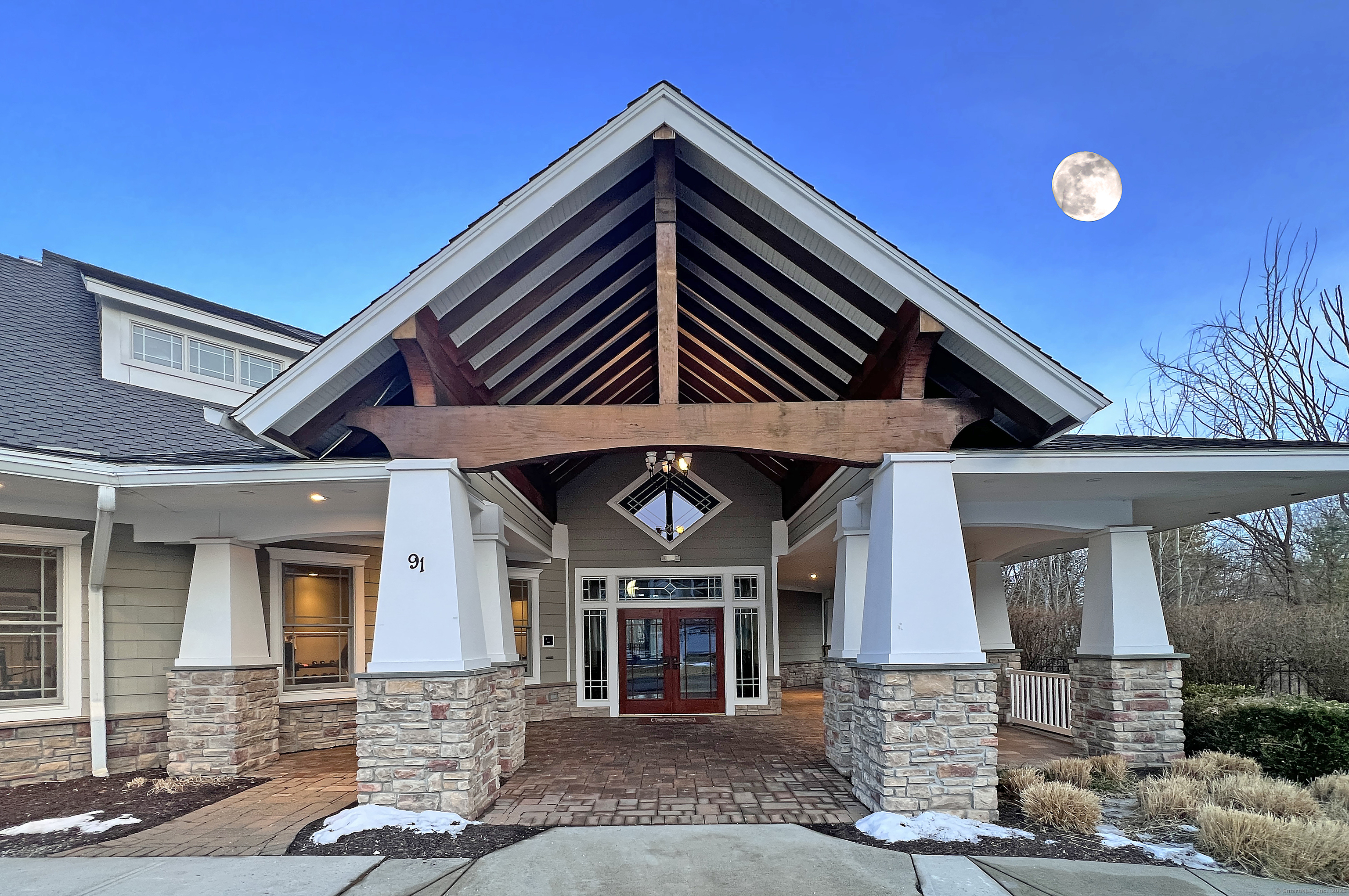 83 Lawrence Avenue 83