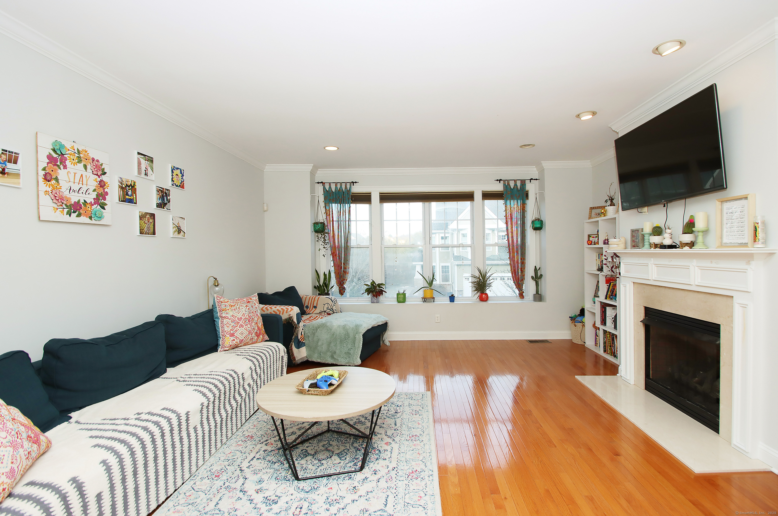 83 Lawrence Avenue 83
