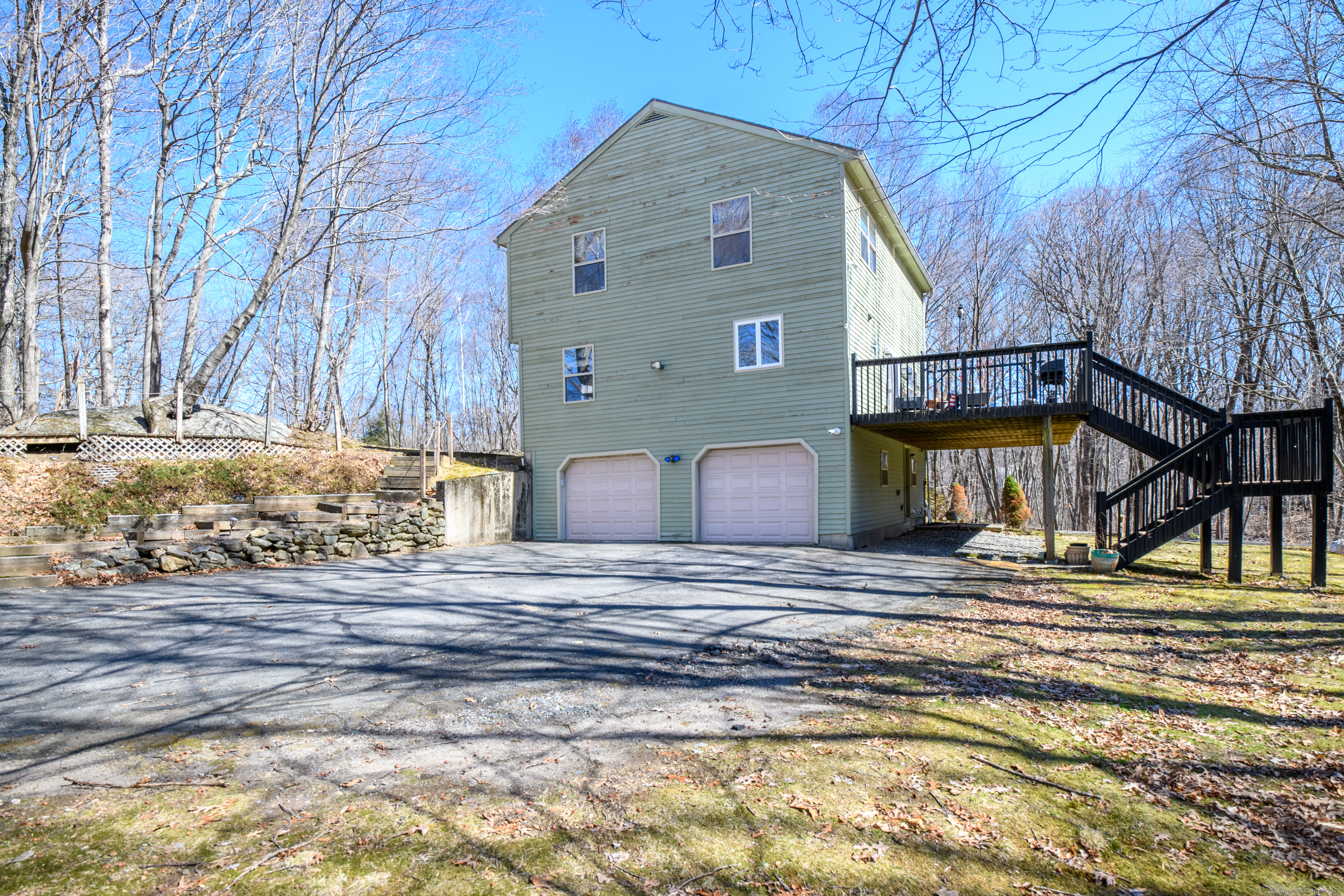 12 Beacon Hill Boulevard