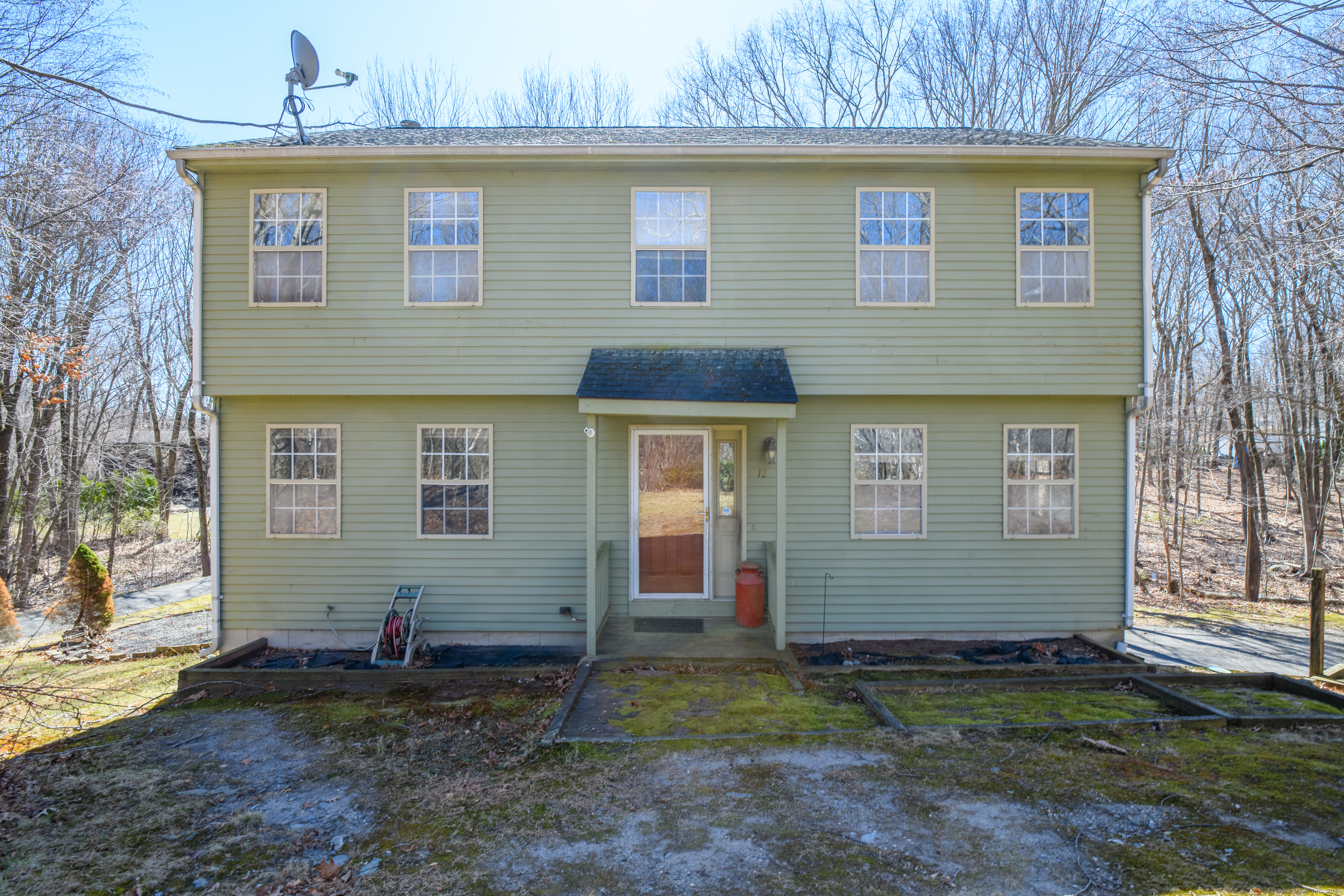 12 Beacon Hill Boulevard