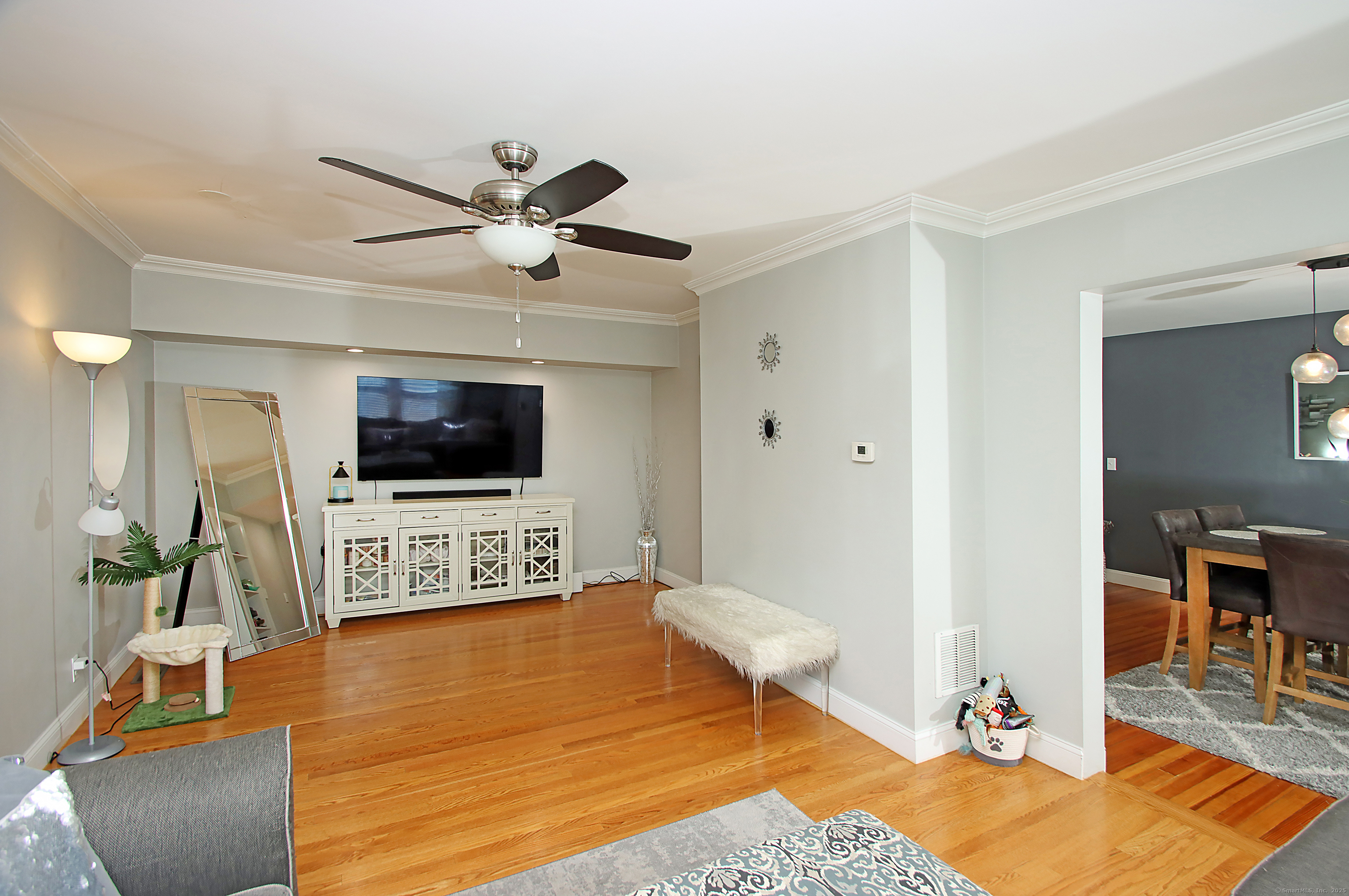 60 Homestead Avenue