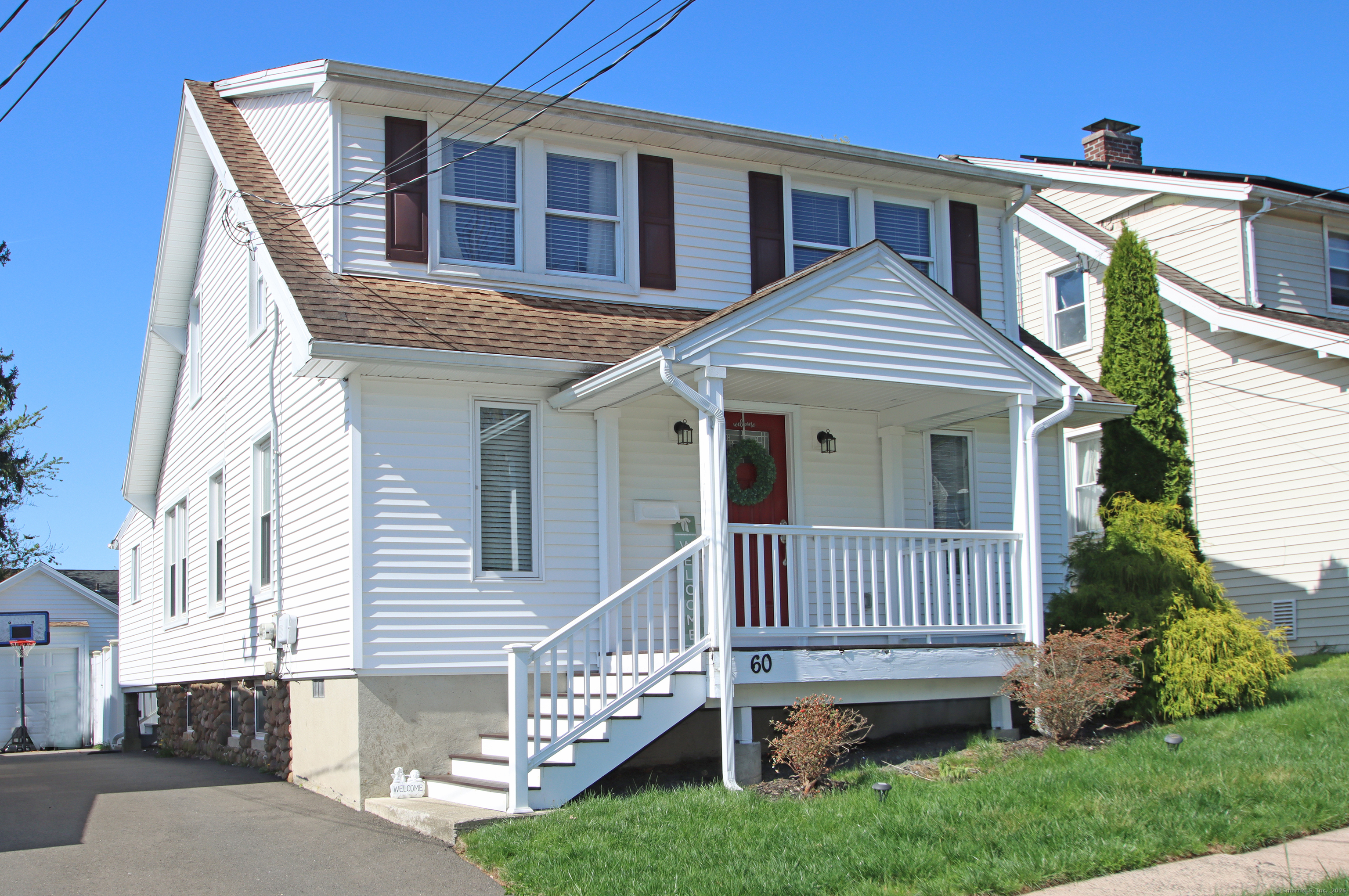 60 Homestead Avenue