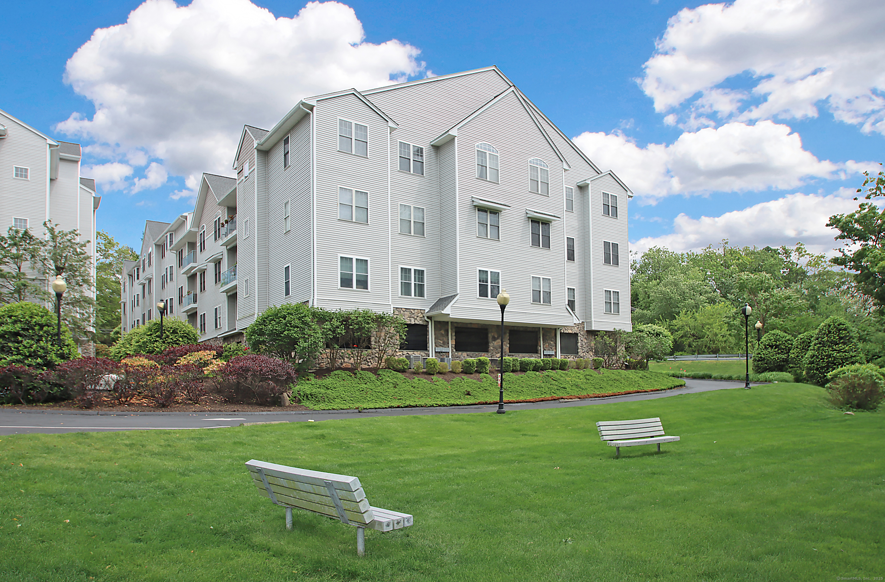 105 Richards Avenue 1312