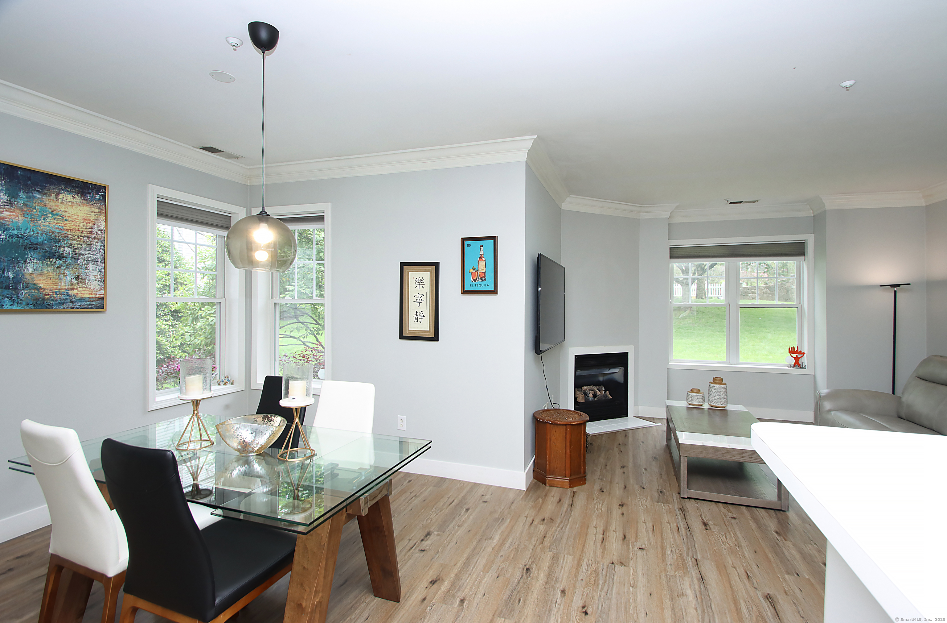 105 Richards Avenue 1312