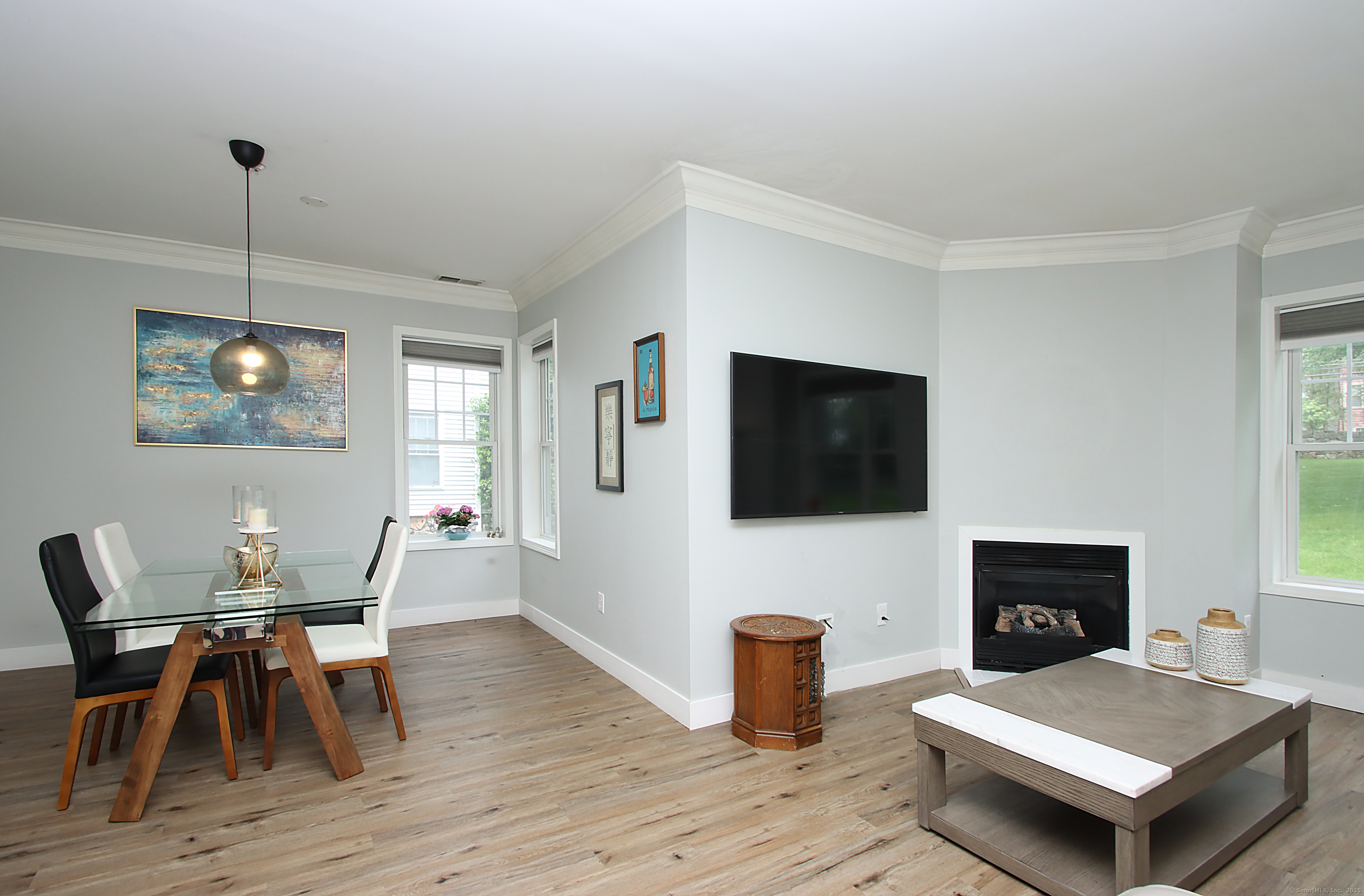 105 Richards Avenue 1312