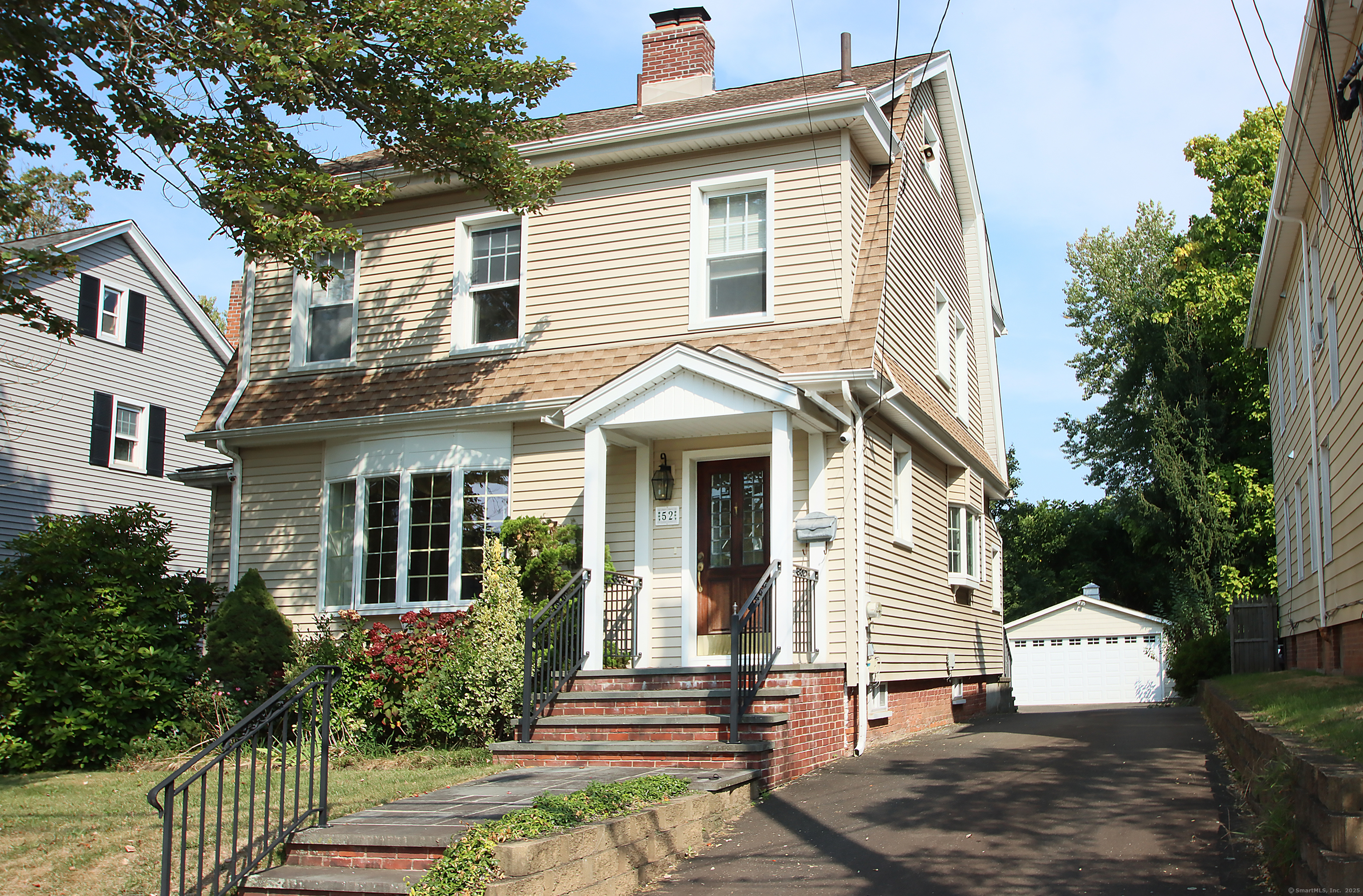 52 Stuyvesant Avenue