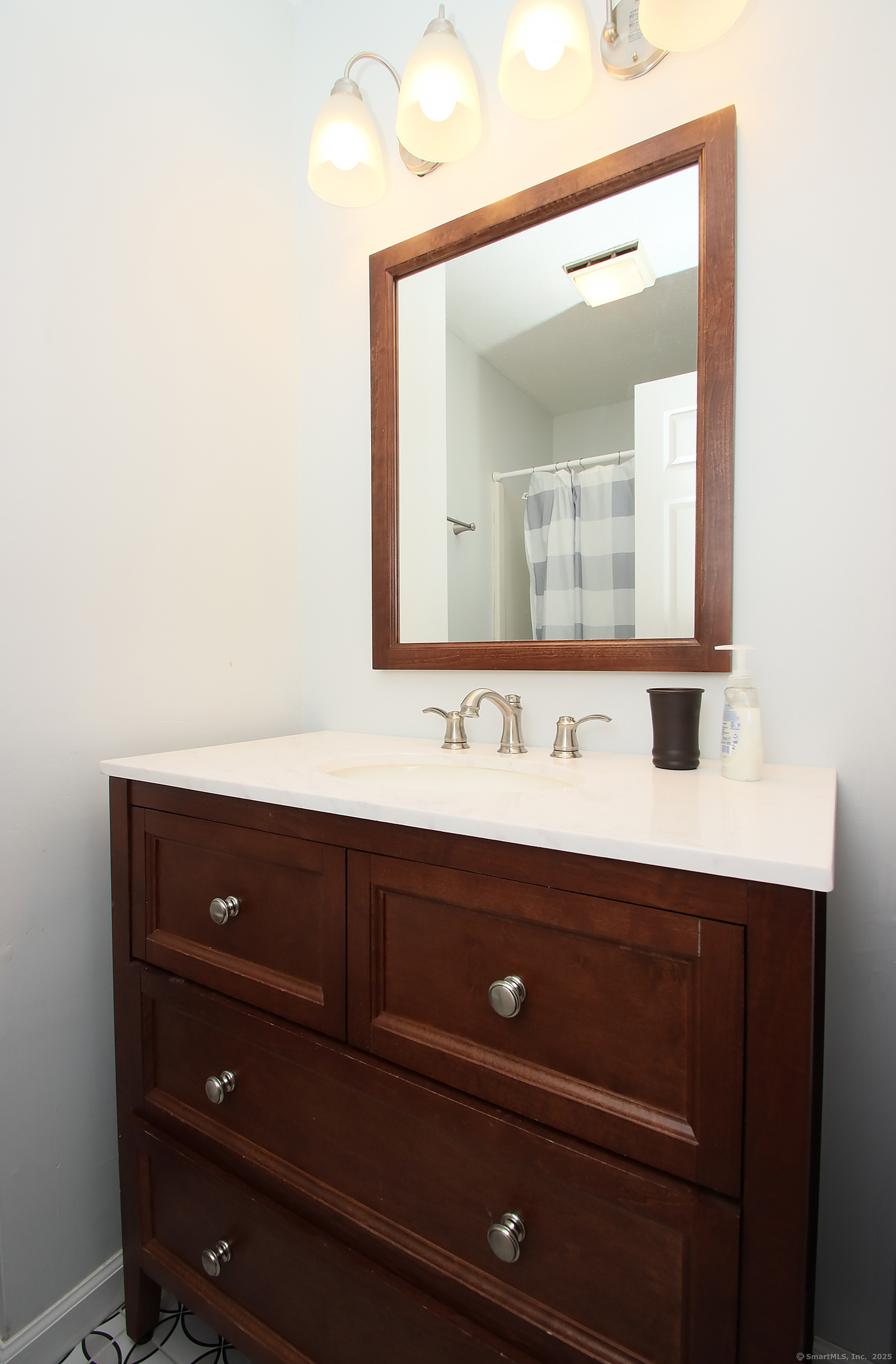 916 Quinnipiac Avenue APT 2