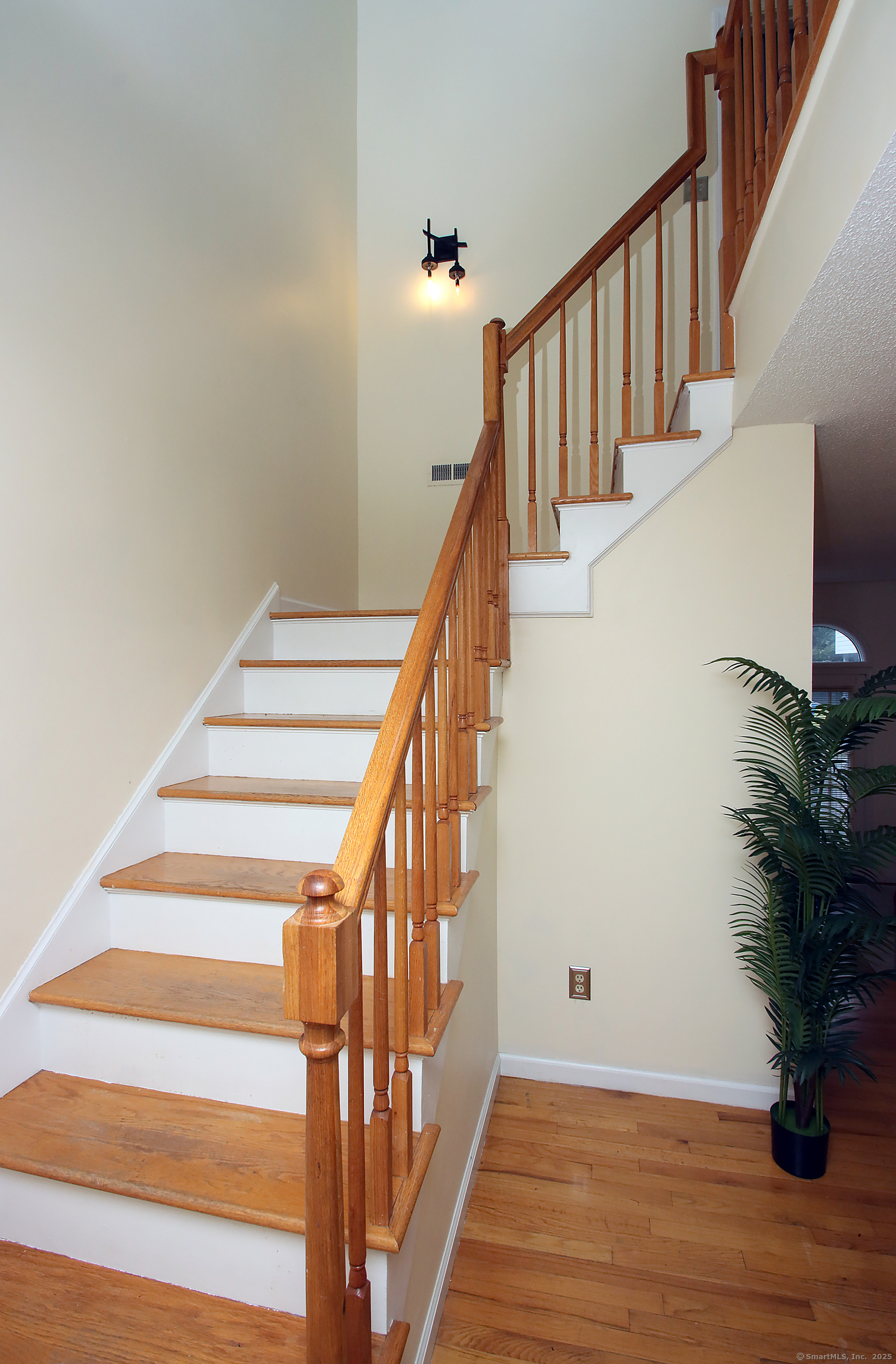 916 Quinnipiac Avenue APT 2