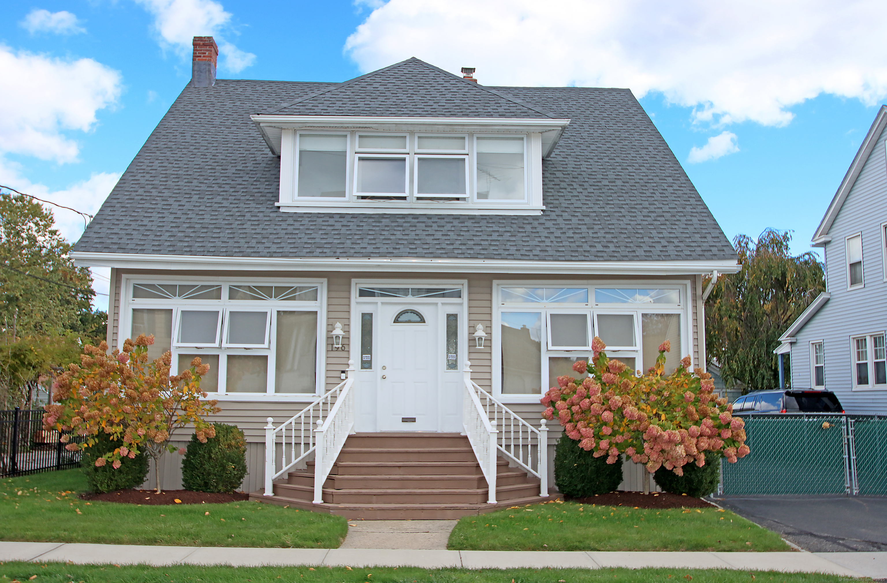 196 Oakland Street