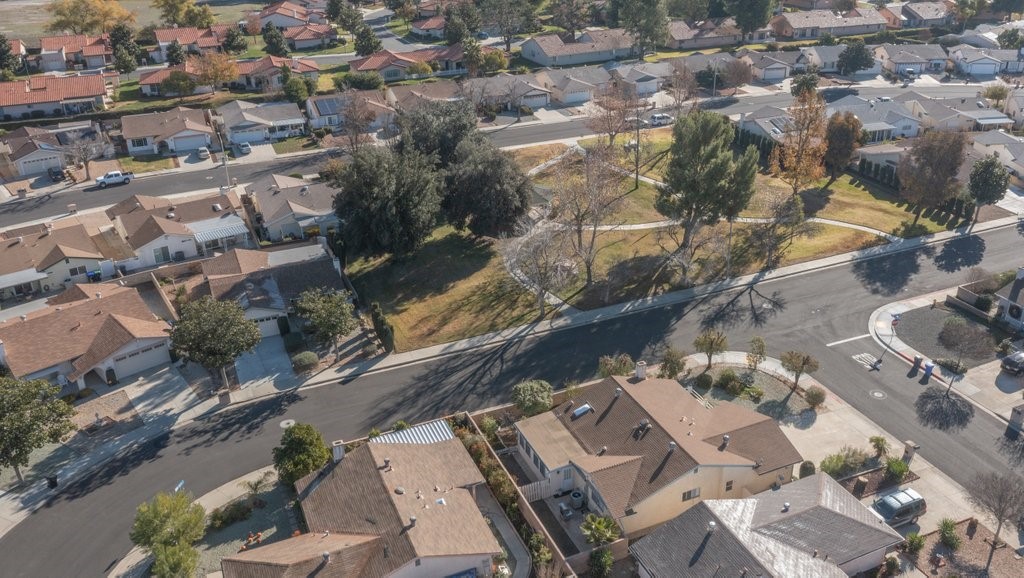 2200 El Grande Street