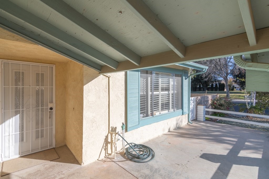 2200 El Grande Street