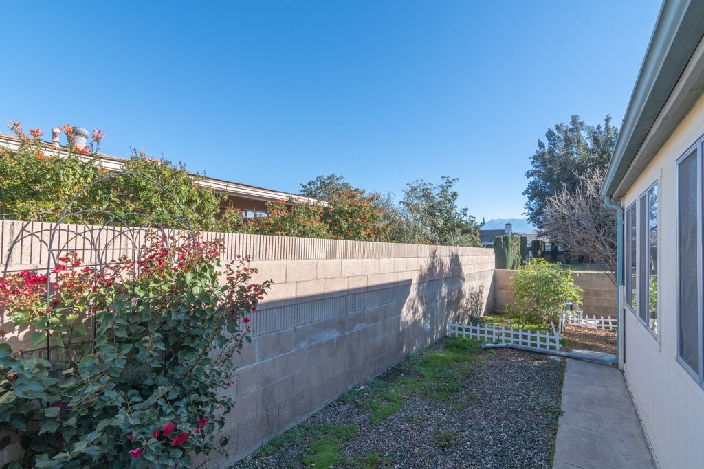 2200 El Grande Street