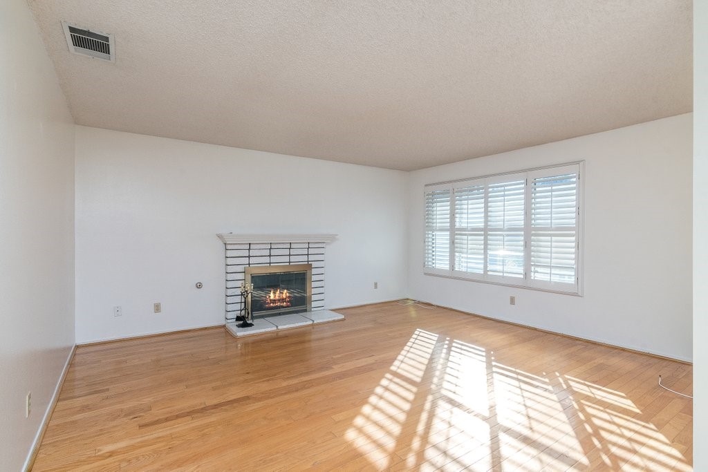 2200 El Grande Street