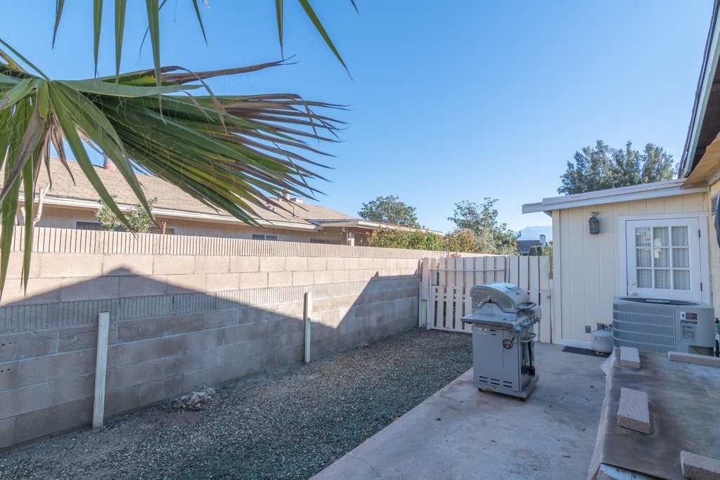 2200 El Grande Street