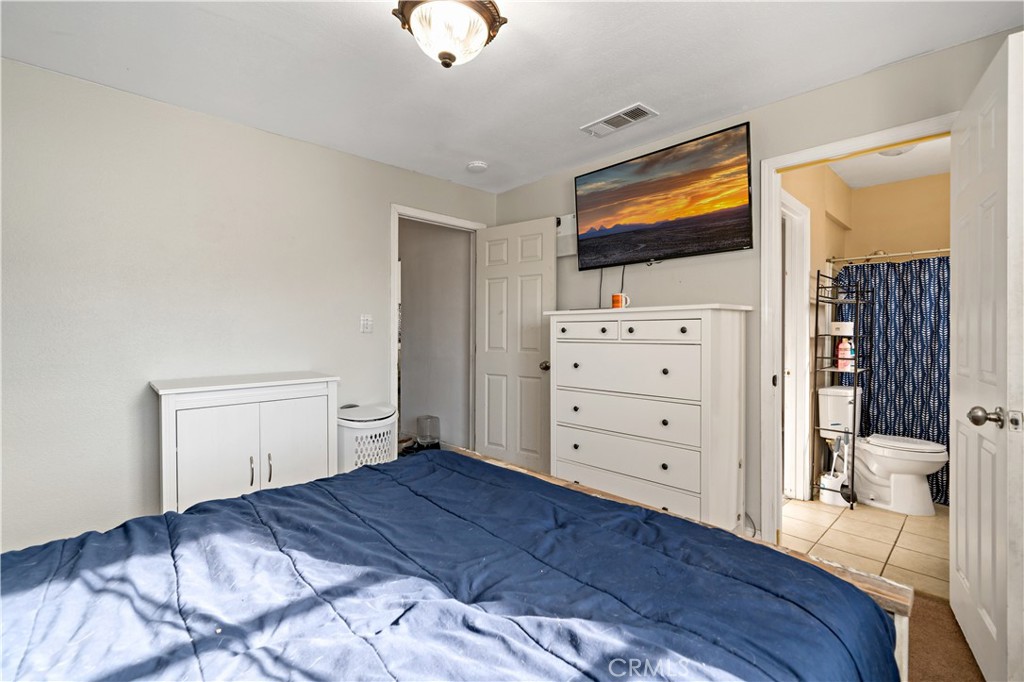 486 W Williams Street