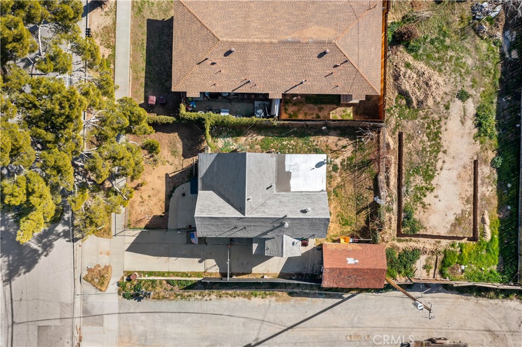 486 W Williams Street