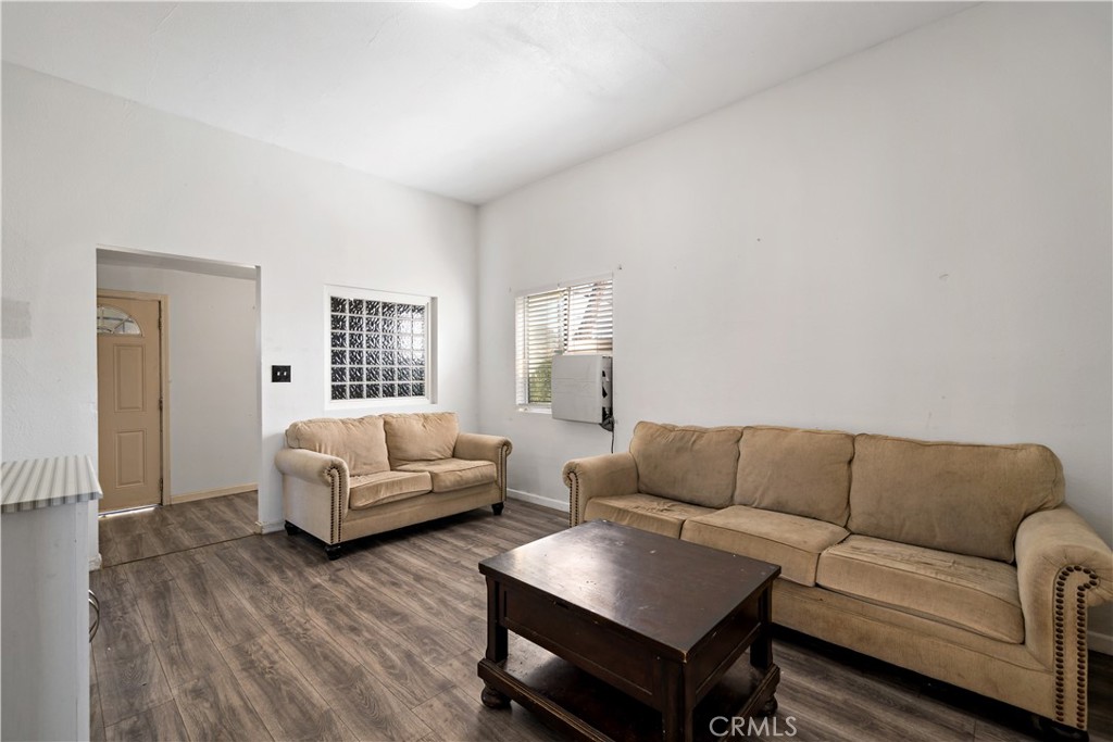 486 W Williams Street