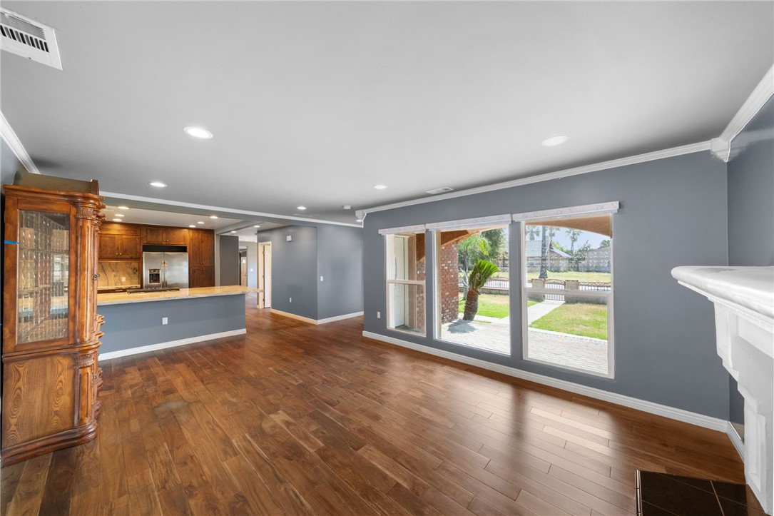 17290 Hibiscus Street