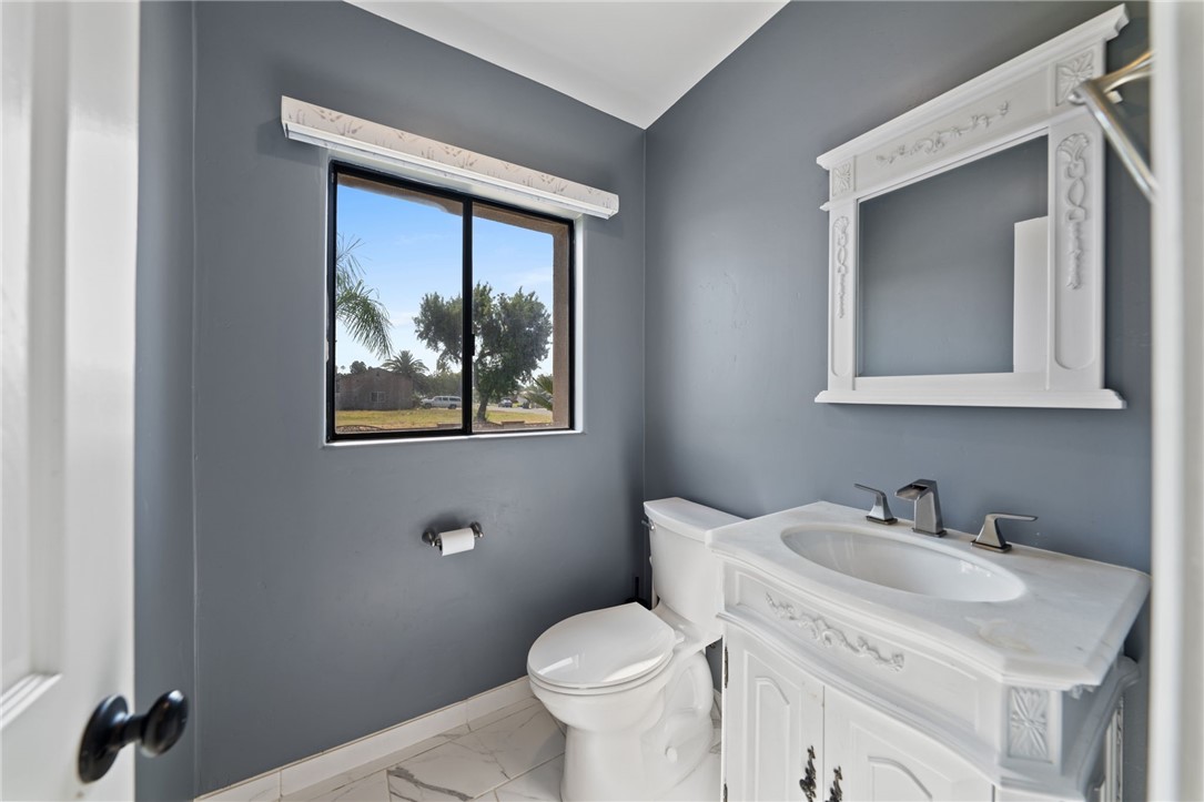 17290 Hibiscus Street