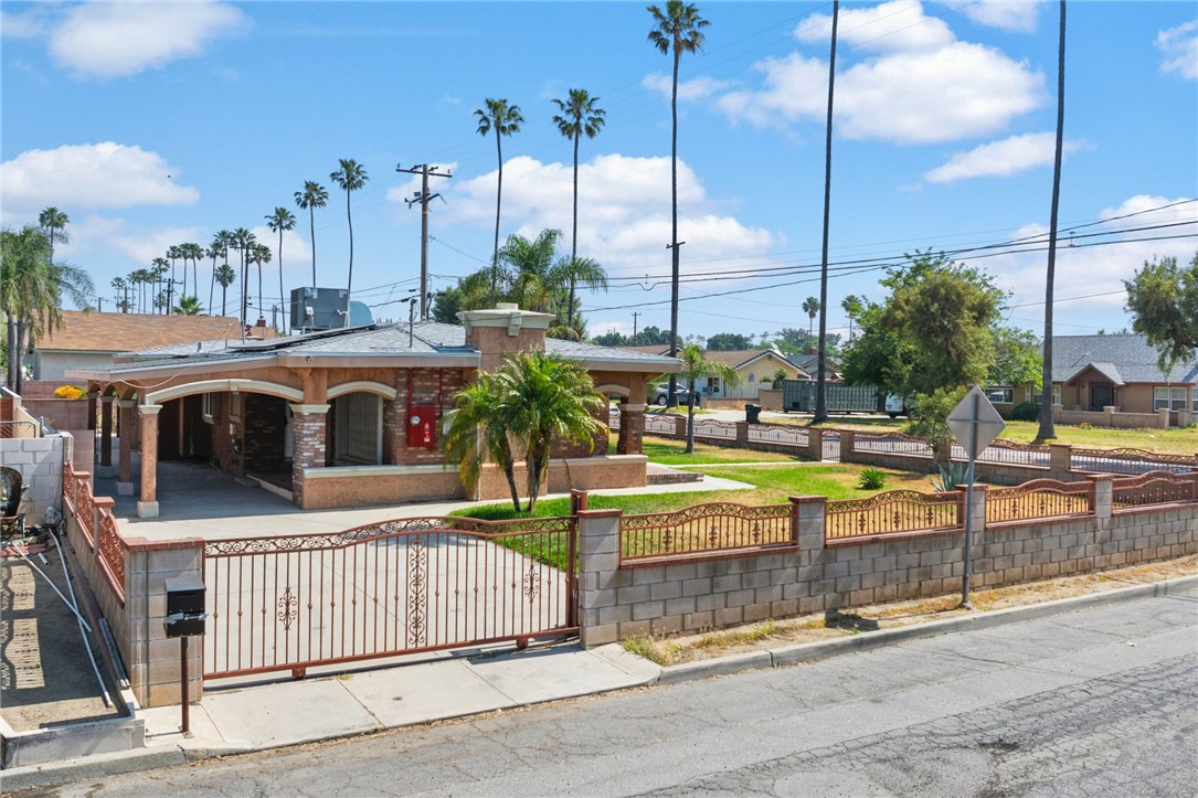 17290 Hibiscus Street