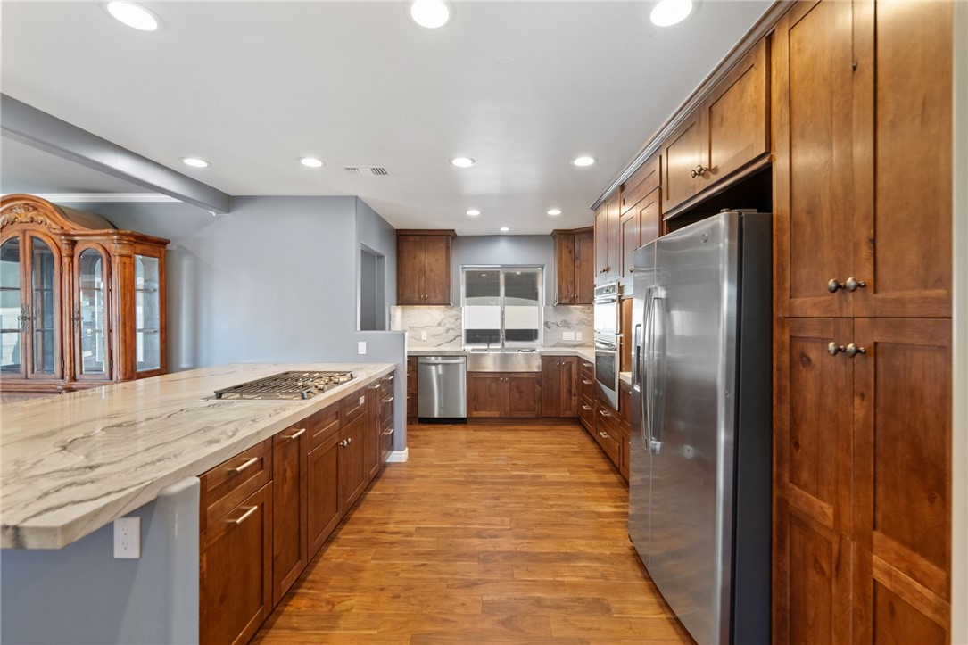 17290 Hibiscus Street