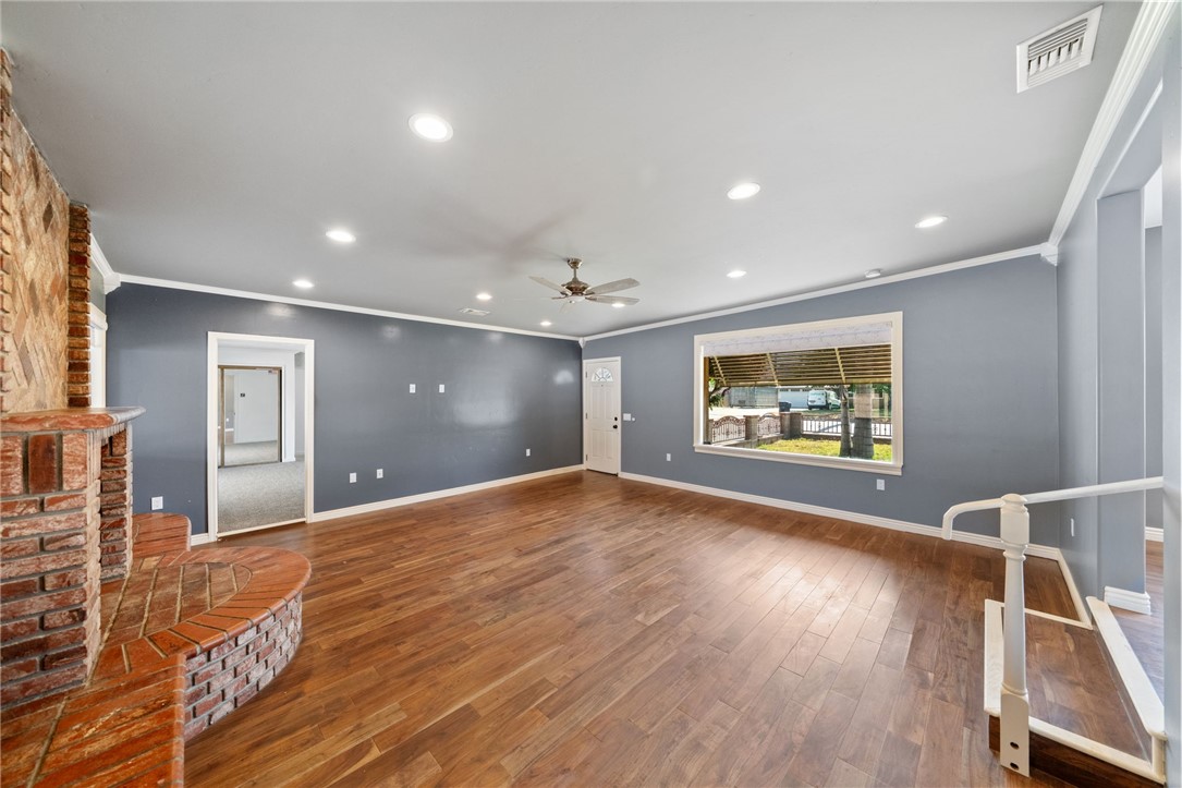 17290 Hibiscus Street