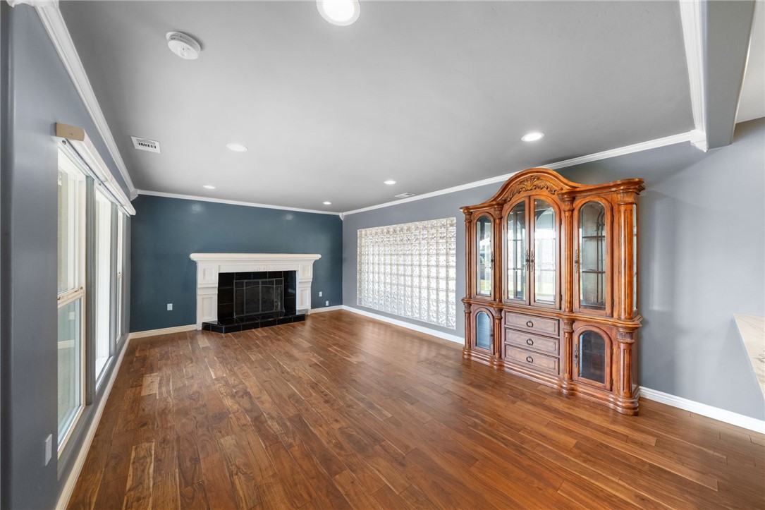 17290 Hibiscus Street