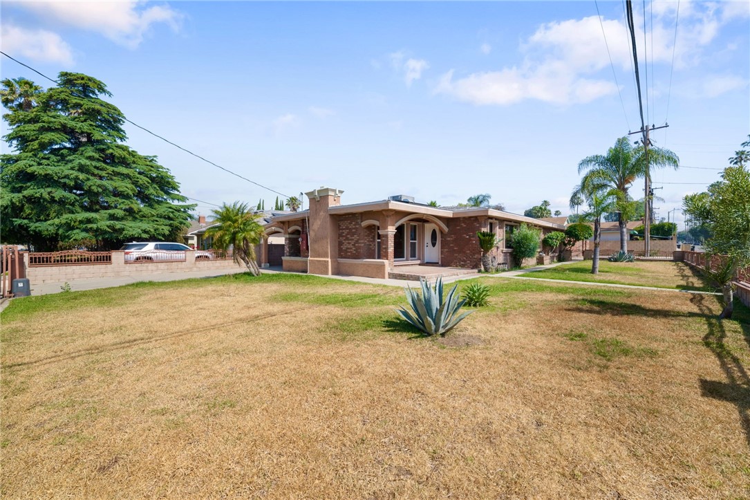 17290 Hibiscus Street