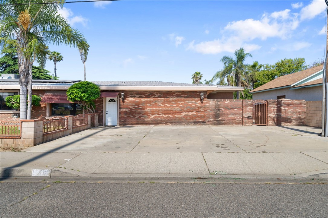 17290 Hibiscus Street