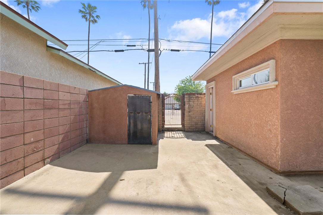 17290 Hibiscus Street