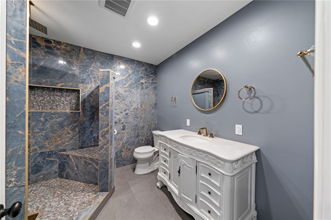 17290 Hibiscus Street